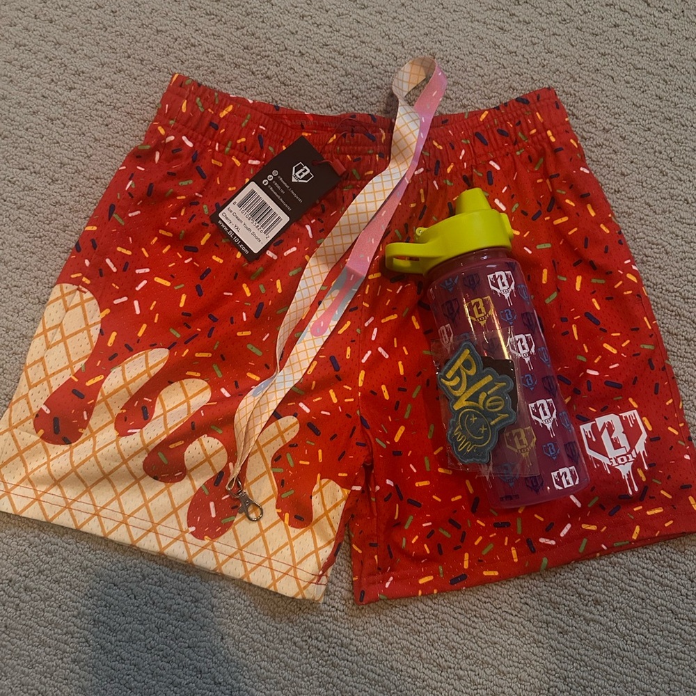 Baseball Lifestyle 101 IceCreamShorts NWT YXL-water btl/patches/lanyard included